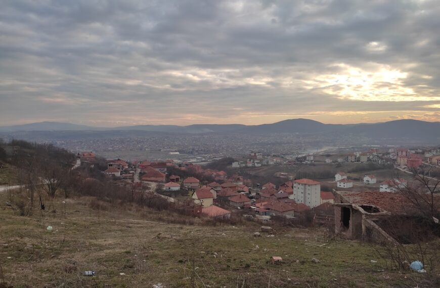 Muškarac pronađen mrtav u kući u Mikronaselju