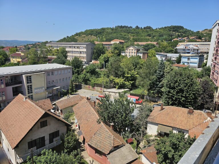 Severna Mitrovica: Uhapšen zbog nuđenja pornografskih sadržaja maloletnici