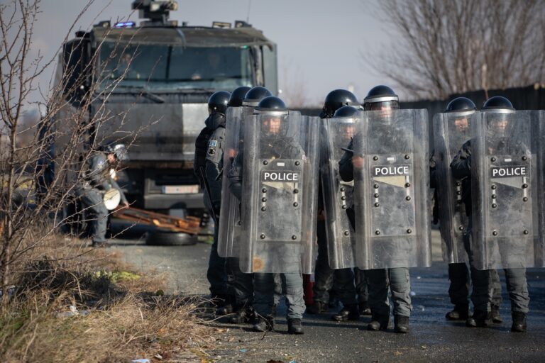 Kfor, Euleks i Kosovska policija uspešno sproveli vežbu „Zlatna sablja 2024“