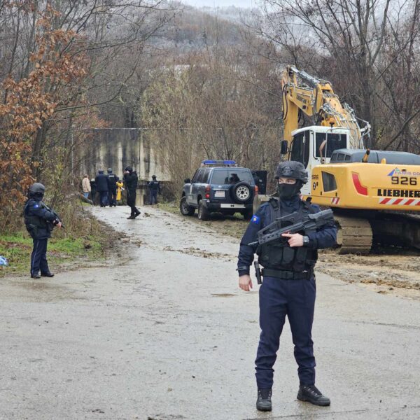 Povređen policajac u saobraćajnoj nezgodi…