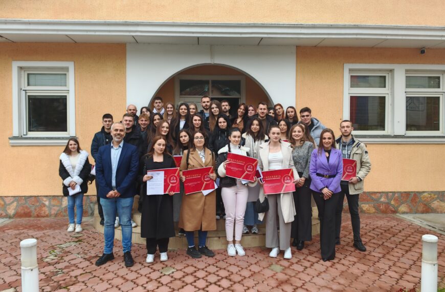 Humanitarna organizacija iz Parteša uručila stipendije studentima