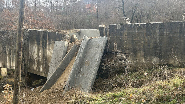 Postavljene betonske ploče na kanalu Ibar-Lepenac