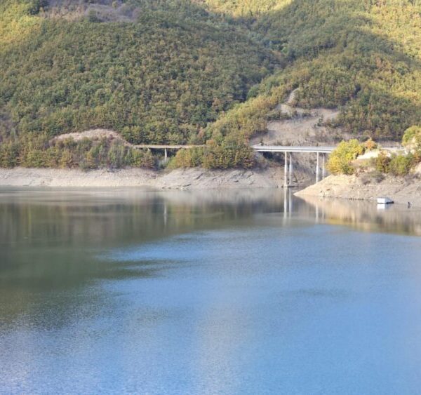 Gazivode jezero Zubin Potok