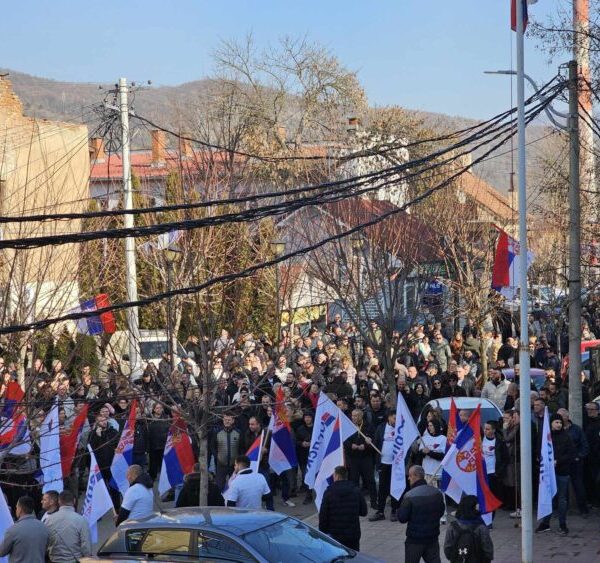 Srbi sa Kosova između Vučićeve&hellip;