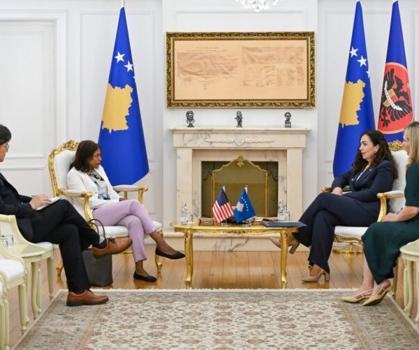 Osmani se sastala sa Pratipati