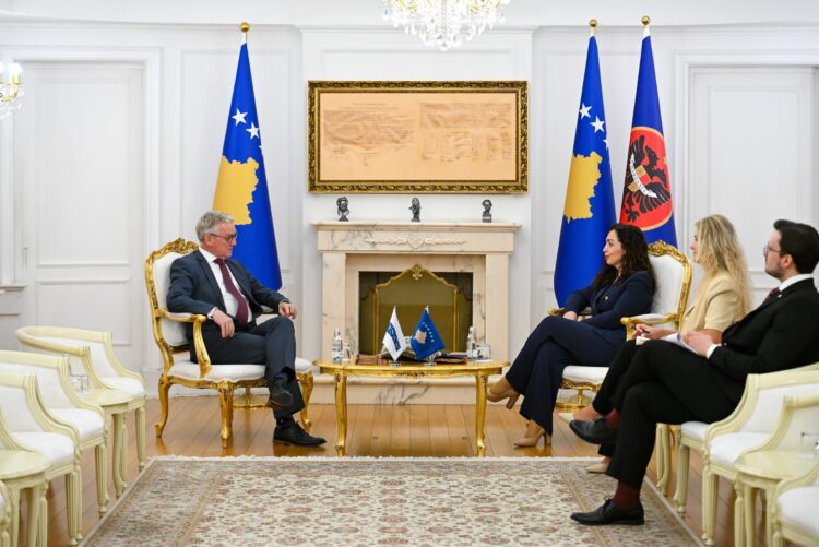 Osmani i Mekgark razgovarali o situacuji na Kosovu