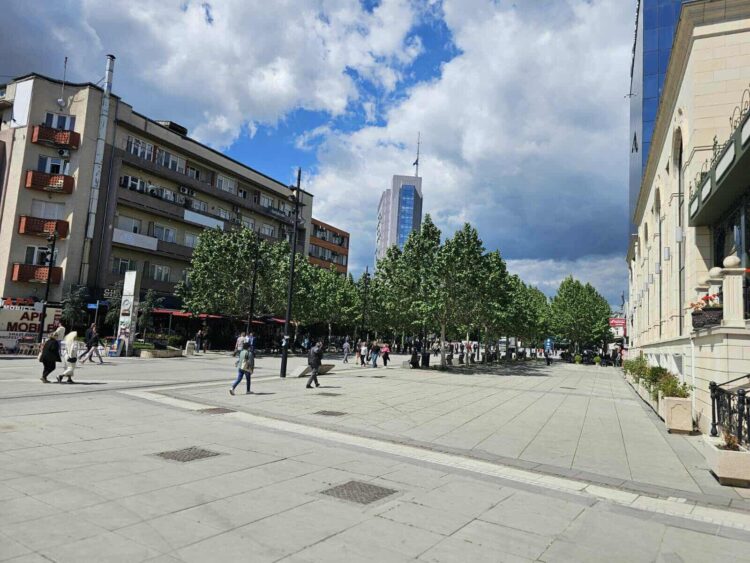 Sindikalci upozoravaju: Minimalna plata na Kosovu ne može da pokrije ni osnovne potrebe