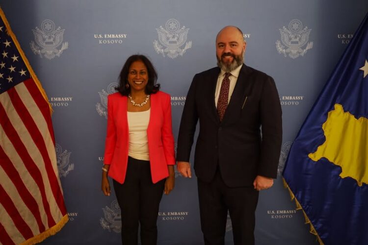Zamenik pomoćnika sekretara odbrane SAD na Kosovu – bezbednost tema razgovora