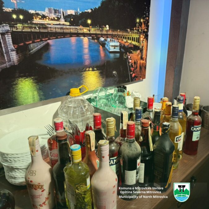 Kontrola ugostiteljskih objekata u Severnoj Mitrovici: Kazne zbog pušenja u zatvorenom, nepravilnosti u higijeni i pićima bez akciznih markica