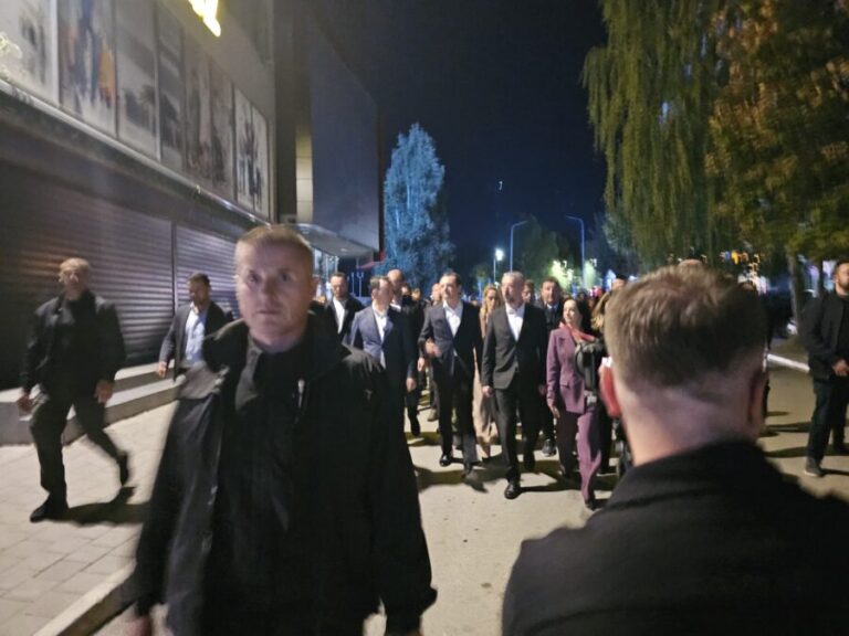 Pojačano prisustvo policije u Severnoj Mitrovici zbog Kurtija