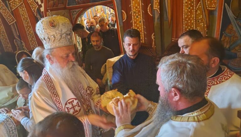 Liturgija u manastiru Duboki Potok na dan Svetog velikomučenika Nikite