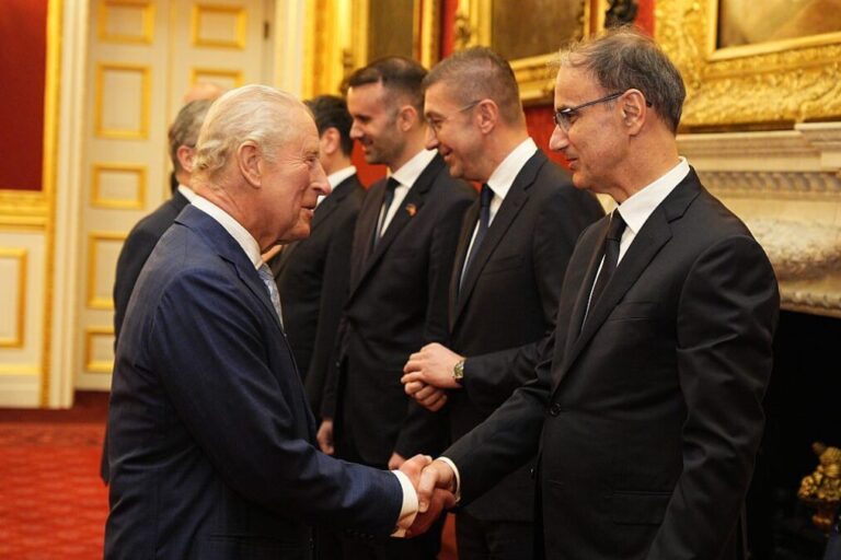 Macut u Londonu: Srbiju poštedeti političkih uslovljavanja u vezi sa Kosovom