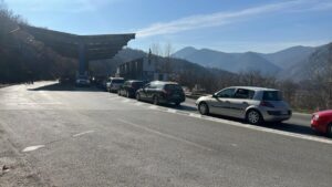 Pripadniku MUP-a Srbije privedenom u četvrtak na Jarinju&hellip;