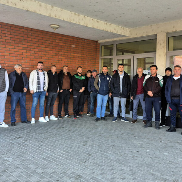 Kim: Pretnje i pritisci uoči…