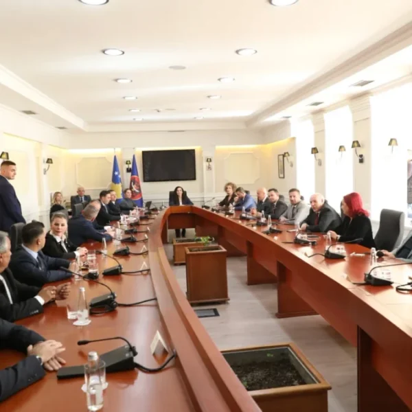 Kurti: Moram brzo da idem