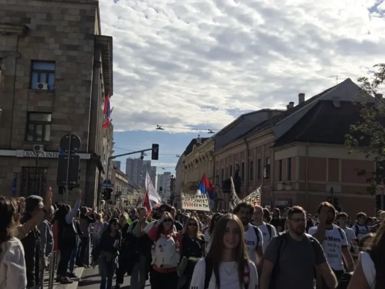 Hiljade studenata na putu do Novog Sada u znak sećanja na poginule na Železničkoj stanici