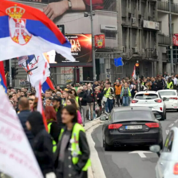 Dva lica protesta u Srbiji:…