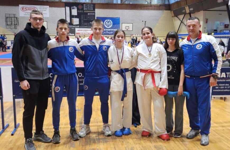 Zlato i srebro za karatistkinje OKK „Kosovska Mitrovica“ na prvenstvu u Mladenovcu