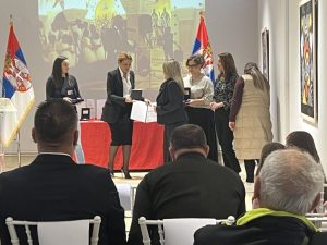 Fondacija „Dajana Paunović“ uručila u Gračanici priznanja najuzornijim…