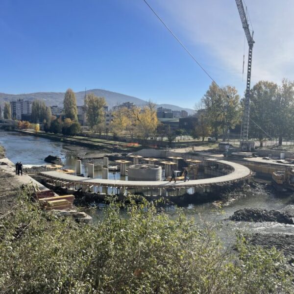 Gradilište mosta na Ibru poplavljeno…