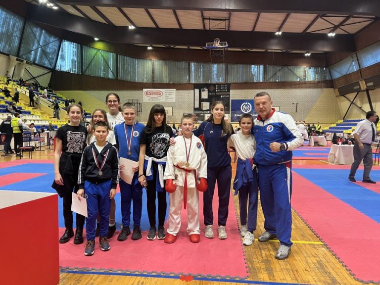 Na Kupu Srbije karatisti Kosovske Mitrovice osvojili tri medalje