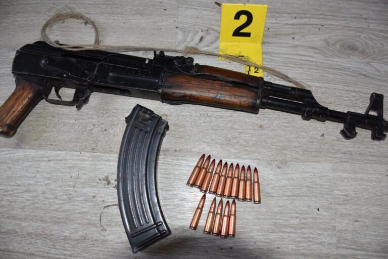 U Vučitrnu uhapšen muškarac zbog oružja