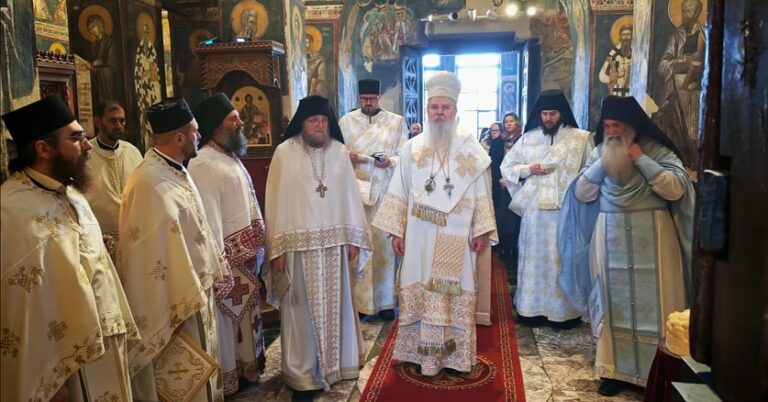 Praznik Svetog Kralja Milutina svečano proslavljen u manastiru Gračanica