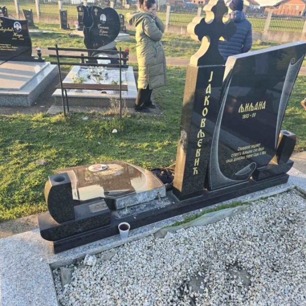 Srušeni srpski spomenici u Plemetini,…