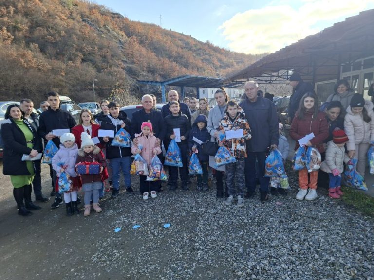 Arlov na Jarinju podelio 19 stipendija deci sa Kosova i Metohije