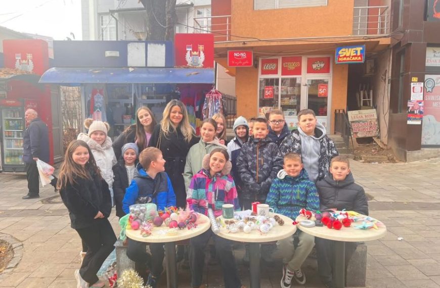 „Novogodišnja pošta dobrih dela“ za naše najstarije sugrađane