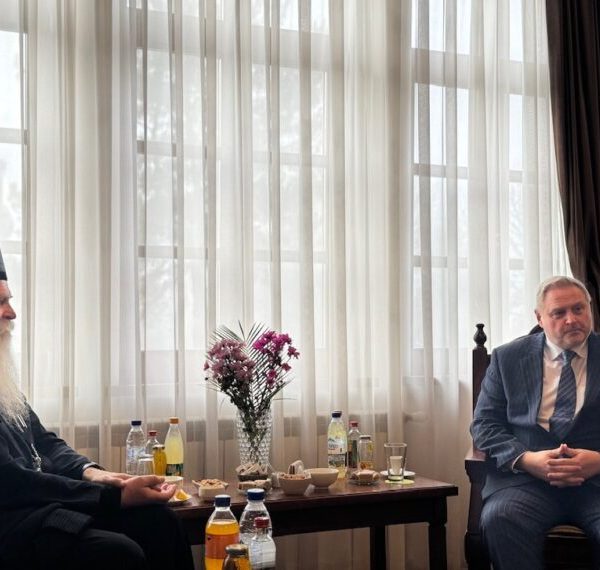 Mitropolit Teodosije i Riho Teras…