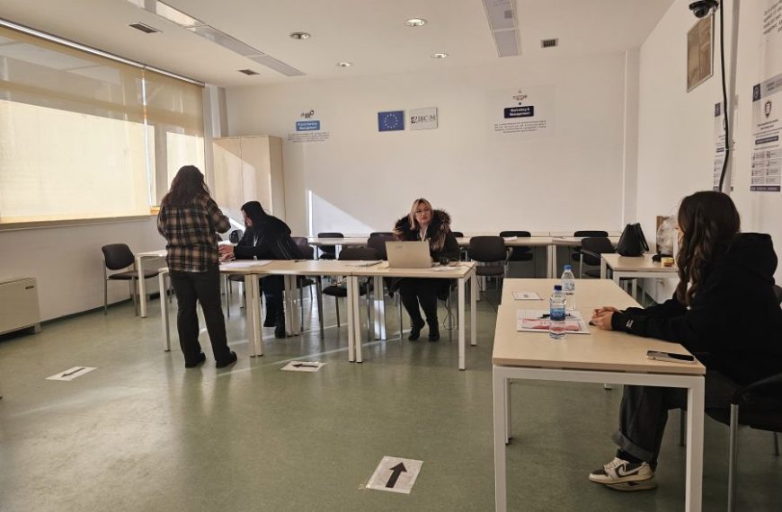 U Novom Brdu uhapšeno, a potom pušteno 15 osoba zbog manipulisanja izbornim rezultatima