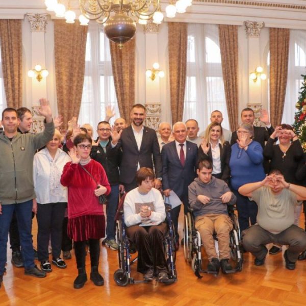 Gradonačelnik Novog Sada ugostio članove&hellip;