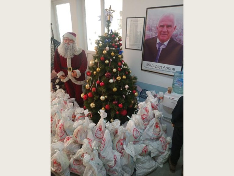 Odbor za pomoć iz Banja Luke od sutra počinje dodelu paketića deci na KiM