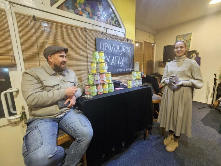 Umetnost sa privremenim sedištem na Kosovu