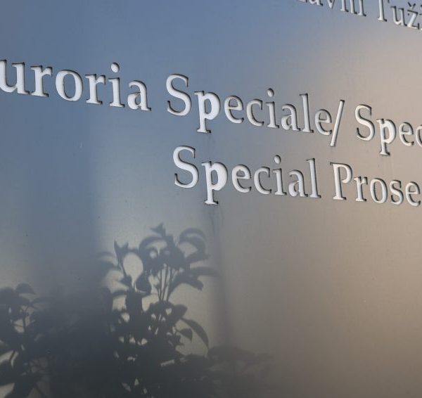 „Slomljeno nebo“ – 33 osobe&hellip;