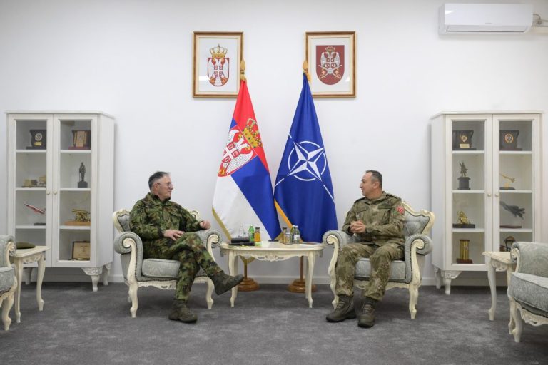 Mojsilović u Beogradu razgovarao sa komandantom Kfora o situaciji na Kosovu