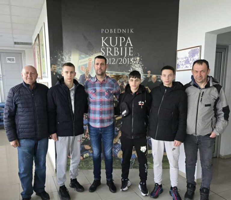 Deca iz FK Rudar na probi u Jagodini