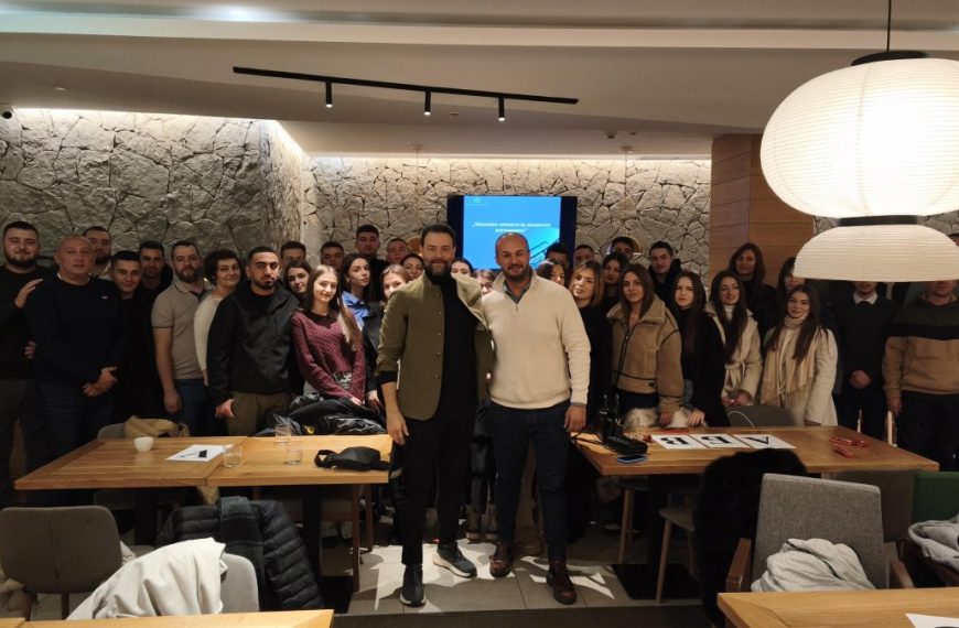 Ekonomsko – trgovinska škola iz Kosovske Mitrovice pobednik tematskog takmičenja “Znamenite ličnosti na dinarskim novčanicama”