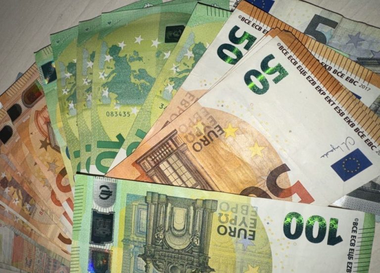 Minimalna plata povećana na 425 evra bruto