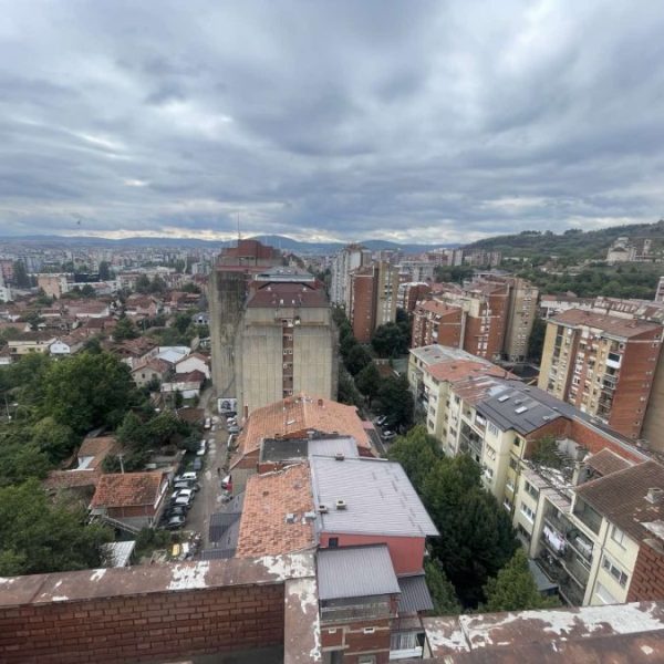 Severna Mitrovica: Trojica muškaraca povređena…