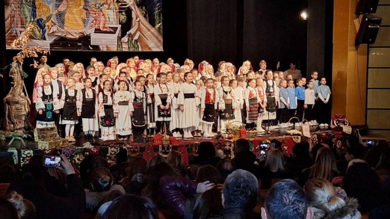 Održan humanitarni Božićni koncert KUD “Kopaonik” za Katarinu Vasić iz Pasjana