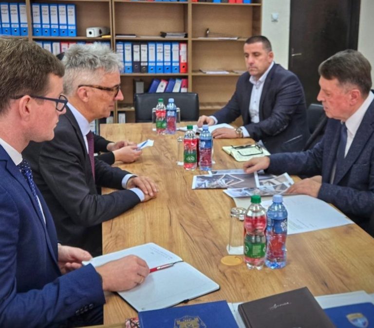 Nemački ambasador sa gradonačelnicima na severu Kosova o ekonomiji i bilateralnim odnosima