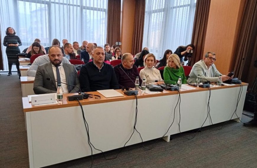 SO Severna Mitrovica poništila odluku o preimenovanju ulica i još jednom potvrdila odluku o napuštanju AKO
