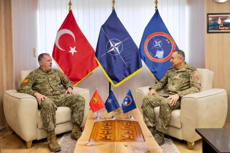 Kfor: Sastanak generala Ulutaša i Skota u Prištini
