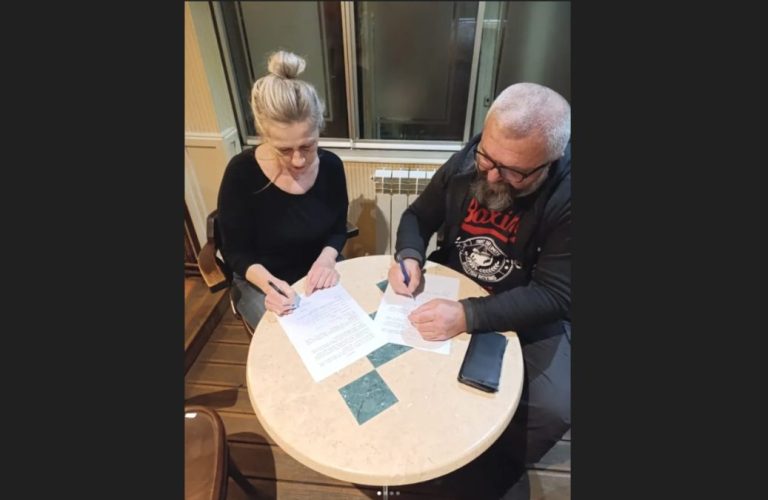 Studenti u Kosovskoj Mitrovici prikupljali potpise za vanredne parlamentarne izbore u Srbiji