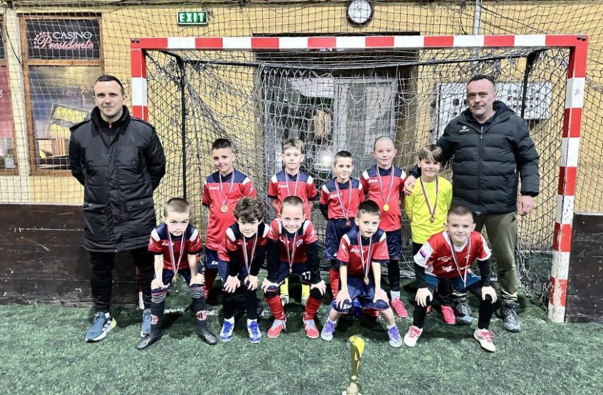 Pioniri FK Kosmet šampioni Sretenjskog turnira u Kruševcu