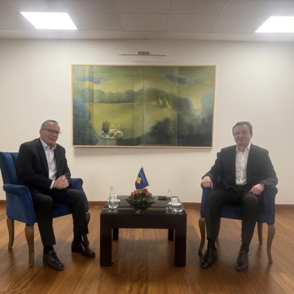 Razgovor Kurtija i Hamze o…