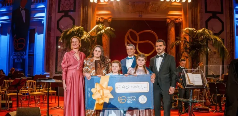 Svetosavski bal u Beču: 40.000 evra pomoći porodici Dimić iz Mogile