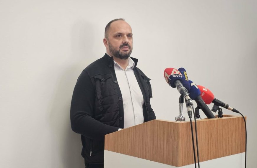 Radojević dobio sudski poziv zbog banera postavljenog na&hellip;